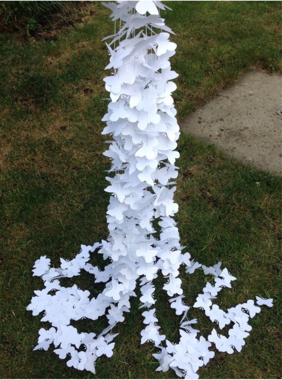 100 Strands Butterflies Backdrop- White Butterfly Garland- Wedding Backdrop- Die-Cut Butterflies