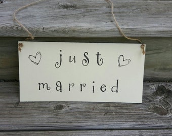 Just Married Sign Wedding Car Decoration Wedding Sign Tradition Just Hitched Rustic Wedding Photo Prop Sign Getaway Car