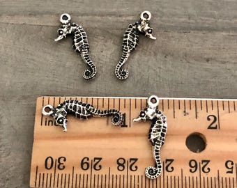 Seahorse Charm, TierraCast Seahorse, Ocean Jewelry, Beach Charm, Sea Animal Charm, Beach Jewelry, Charm Bracelet, Silver Seahorse Charm, 4Pc