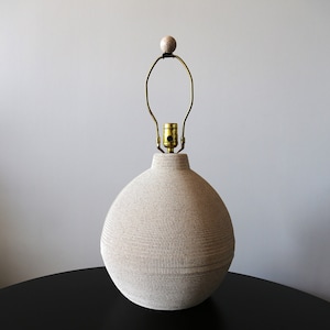 Jaren 80 golfkartonnen lamp Fluit of Chicago Gregory van Pelt Post Modern Design