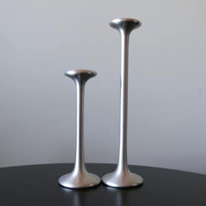 Vintage IKEA Kägla kandelaars paar moderne aluminium votiefkandelaars uit het midden van de eeuw Carl Ojerstam Design