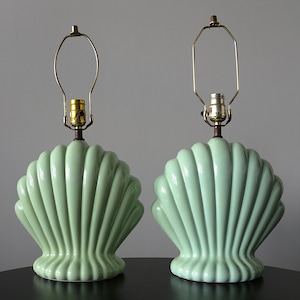 Lámparas vintage de cerámica verde menta con forma de concha, estilo años 70 (se venden por separado).