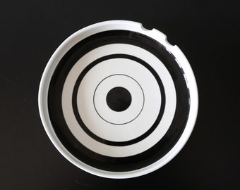 1960s Italian Ceramic Ashtray Rare Mancioli for Raymor Roundel Bullseye Black + White Op Art Ash Tray