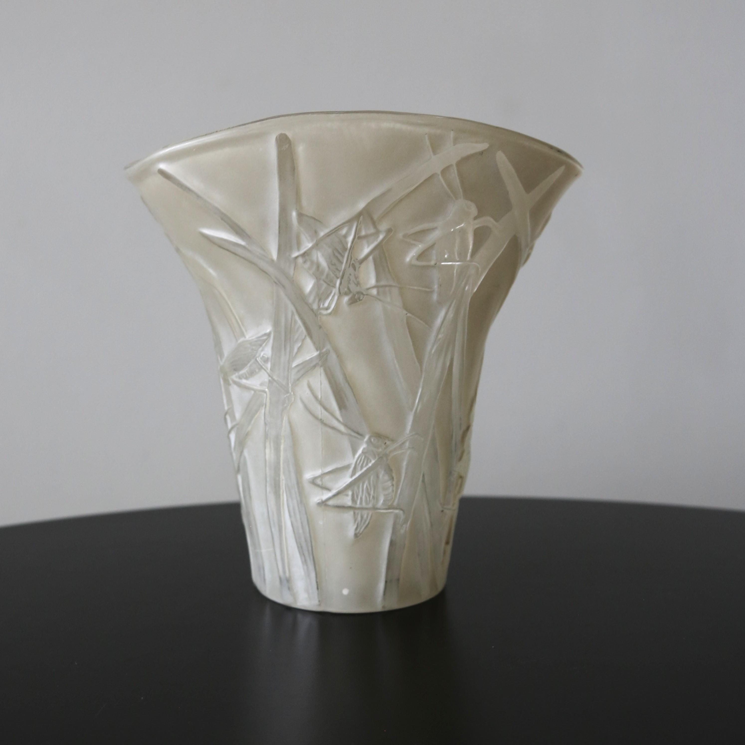 工芸品 1930's Art Deco glass vase 1930s Phoenix Glass Katydid Vase: Vintage Art Deco Martele - Etsy