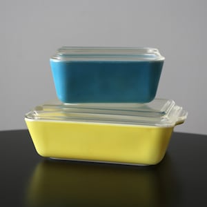 Mid Century Modern Pyrex Refrigerator Dish with Lid - 502B or 503B