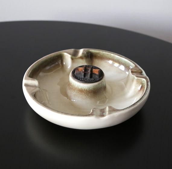 Vintage Roseville Pottery Ashtray: the Hyde Park #1900, MCM