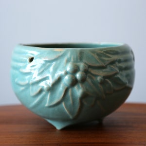 Mccoy Hanging Planter Leaves Berries Green 1930s Vintage Rare Pottery - Etsy