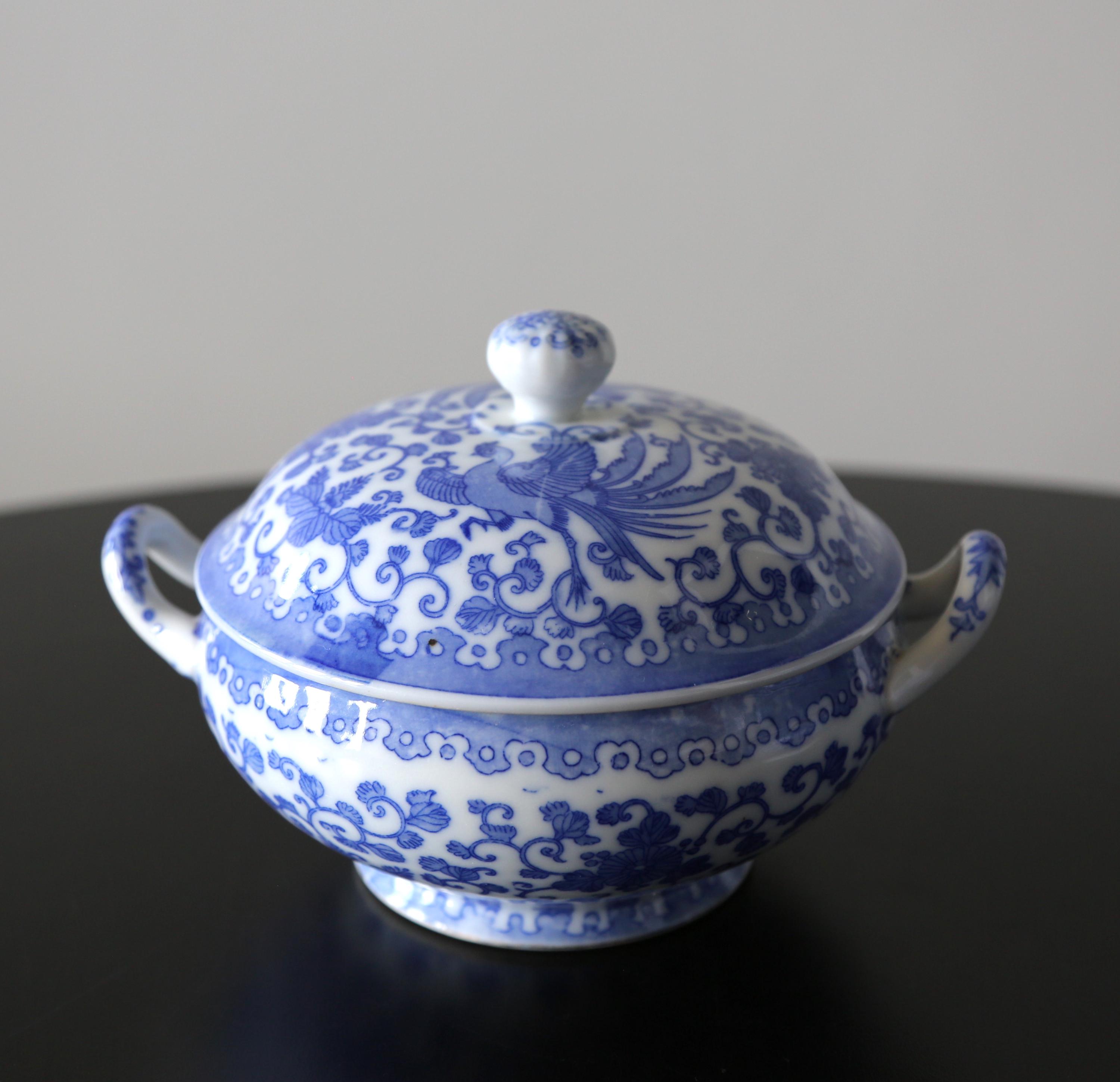 有田焼キャセロール　蓋つき煮物　蒸し物　スープ　青と白の花柄 陶器製　６点、 il_fullxfull.6271425143_amay.jpg