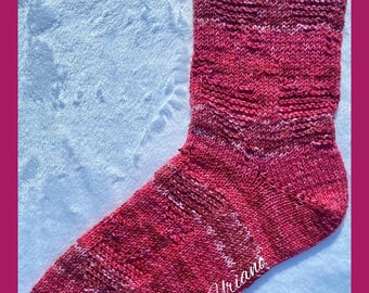 Calcetines Corazones Enamorados, Calcetines de Punto en Telar, Patrón de Corazón, Patrón de Calcetines, Día de San Valentín, Amor, Regalo, Tejido, Tejido en Telar, Hilo, Diseño