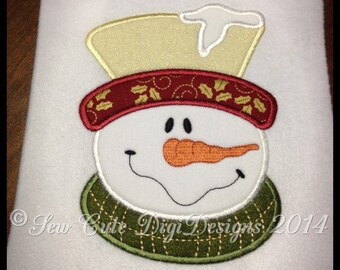 Adorable Christmas Snowman Applique Design for the Embroidery Machine - Instant Download