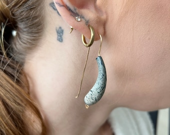 Silver Foil Black Curved Teardrop Venetian Glass Blown Earrings | 14K Gold Filled Hammered Wire