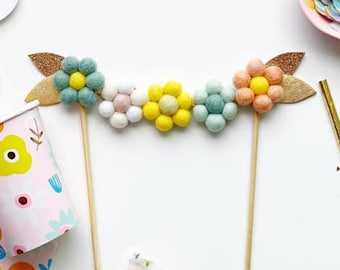 RETRO DAISY // cake topper // you pick the flower colors!
