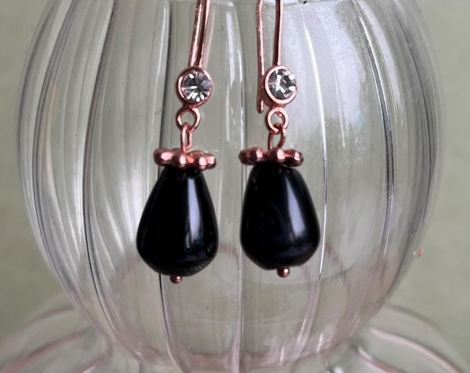 Rose gold plated earrings with agate pendants