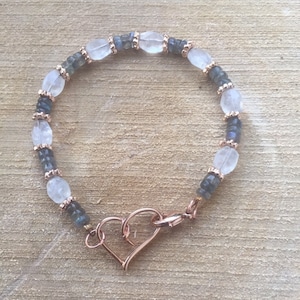 Bracelet with labradorite and moonstone, finished with rose gold plated details