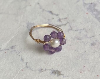 Gold filled ring with amethyst and cultivated pearl flower