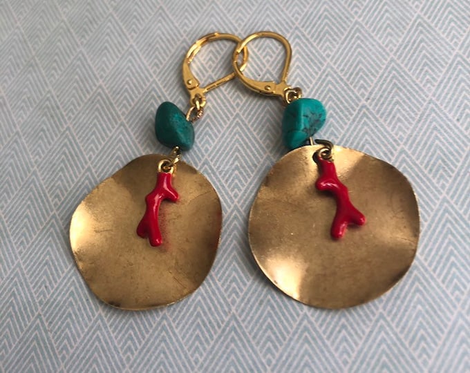 Gold-plated earrings with turquoise beads and an enamel charm in the shape of a coral branch