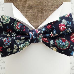 Floral Print Pre Tied Bow Tie Made From a Vintage Fabric, Adjustable Band To Fit Neck Size Up To 20&quot;