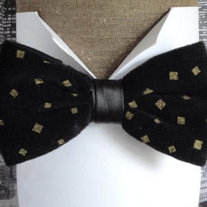 Nœud papillon, imprimé doré sur velours noir, Nœud papillon pré-noué, Nœuds papillon pour hommes