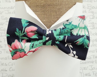 Floral bow tie for men, navy floral bow tie, wedding bow tie