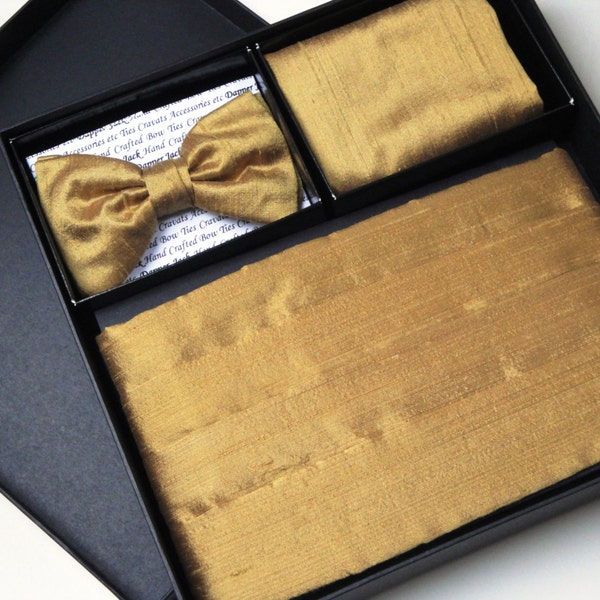 Cummerbund , bow tie and pocket square set in gold silk dupion, wedding cummerbunds
