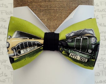 Bow ties for men, old cars on a green background, pre tied bow tie, vintage cars bow tie