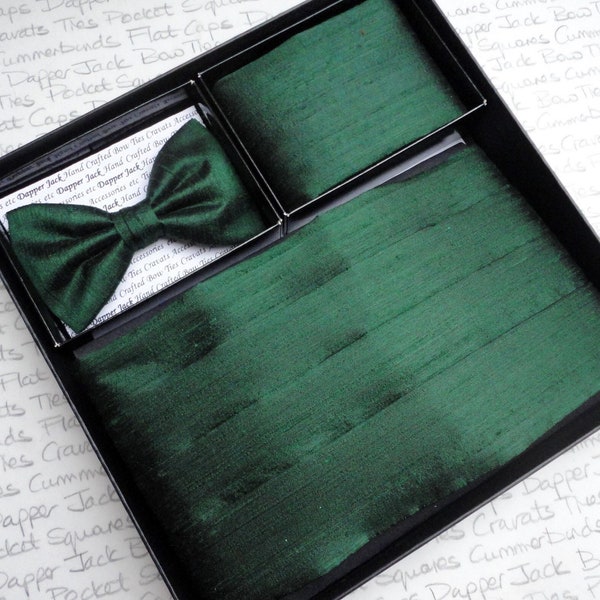 Cummerbund Bow Tie and Pocket Square Set in a Green Silk Dupion