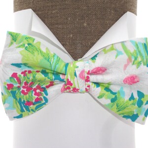 Bow Tie, Ideal For Weddings, Daisies On Jade, Self Tie Or Pre Tied Bow Tie On An Adjustable Band
