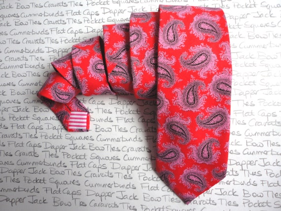 Red paisley cotton tie.