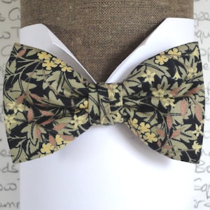 Bow tie, pre tied bow tie, self tie bow tie, gold flowers on black back ground floral bow tie