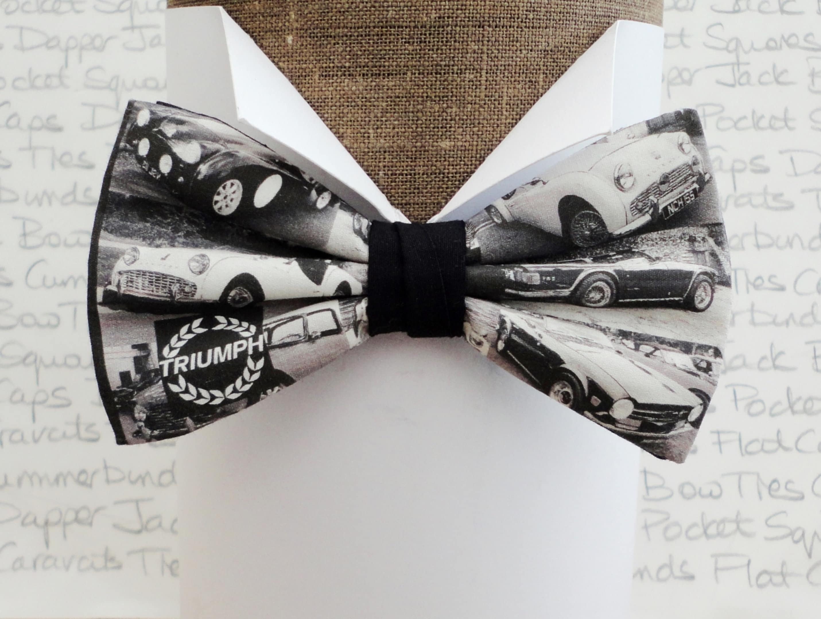 JKQBUX Nœud Papillon Réglable De Style Rétro Britannique Pré-noué Pour Homme Et Femme Uniforme Cravate Nœud Papillon Ruban Satin, Gris Argenté, 11* 13cm