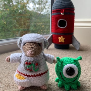 Mouse in a Rocket Crochet Pattern