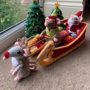 Christmas Mice, Tree & Sleigh Crochet Pattern