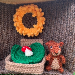 Squirrel & Hollow Log House Crochet Pattern image 10