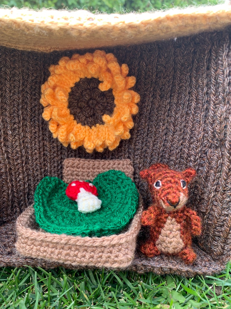 Squirrel & Hollow Log House Crochet Pattern image 10