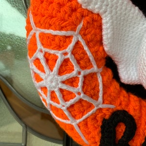 Halloween Ghost Wreath Crochet Pattern image 4