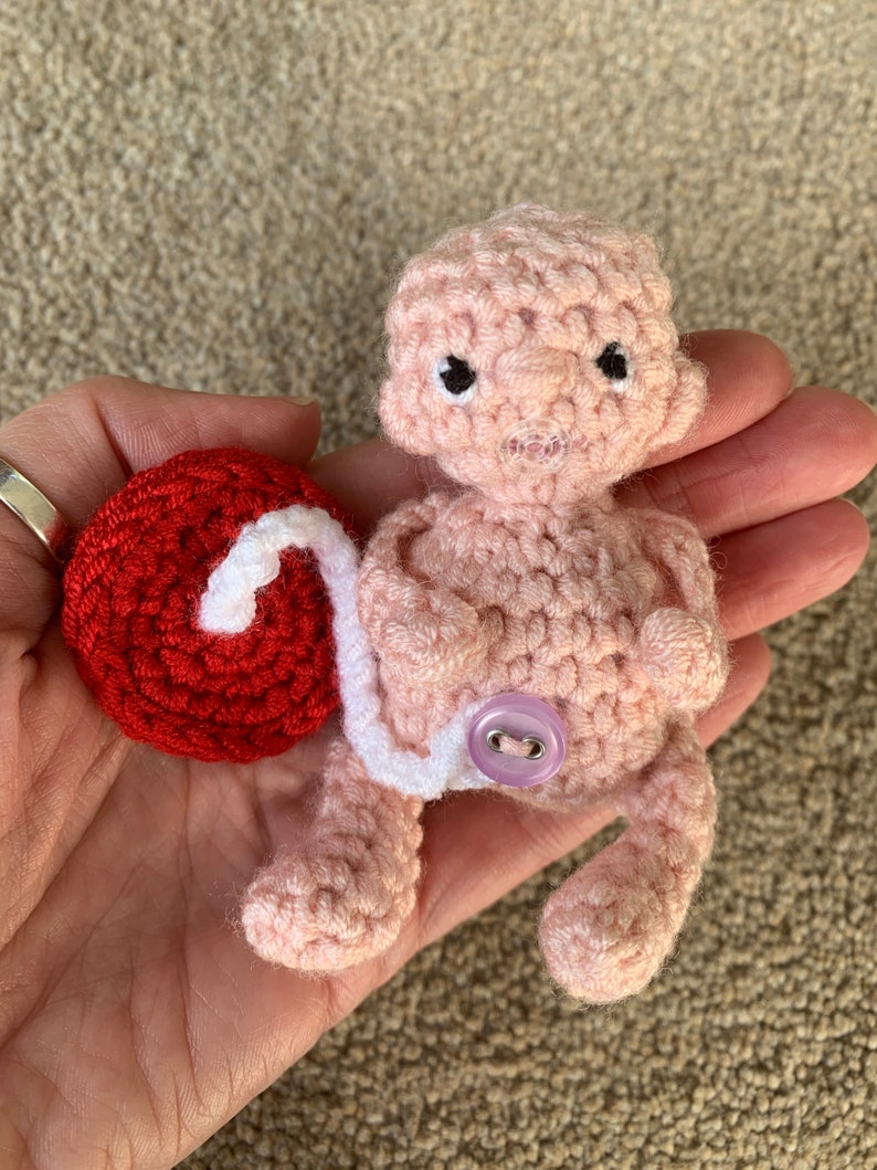 Birthing Mother & Baby Crochet Pattern image 5