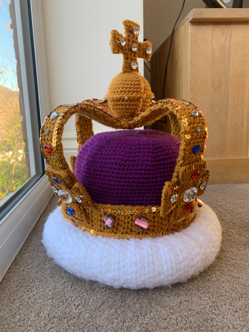 Coronation Crown Crochet Pattern image 5