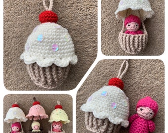 Cupcake Pocket Pal Crochet Pattern