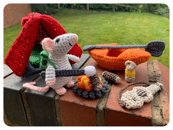 Camping Mouse Crochet Pattern, Tent, Kayak, Campfire & Accessories
