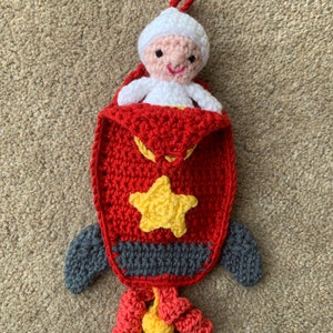 Rocket Pocket Pal Crochet Pattern image 4