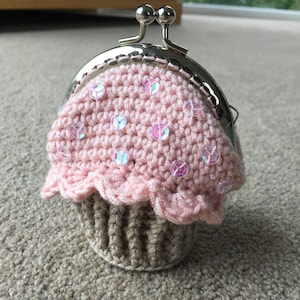 Cupcake Coin Purse Crochet Pattern image 3