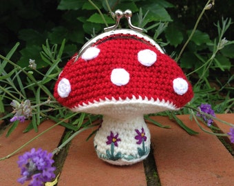 Toadstool Coin Purse Crochet Pattern
