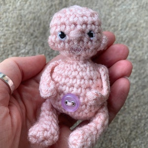 Birthing Mother & Baby Crochet Pattern image 6