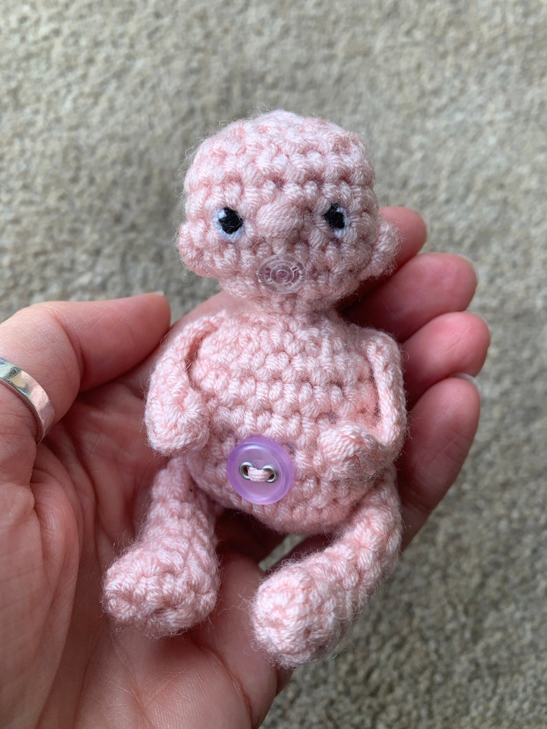 Birthing Mother & Baby Crochet Pattern image 6
