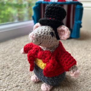 Circus Mouse Crochet Pattern image 3