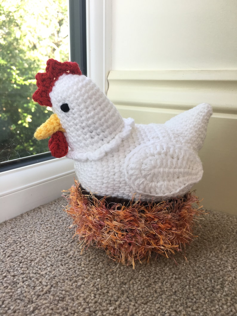 Laying Hen with Chick Crochet Pattern image 9