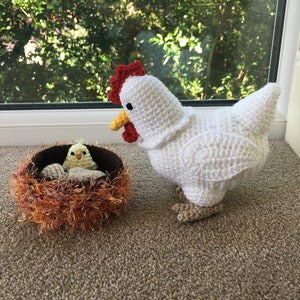 Laying Hen with Chick Crochet Pattern