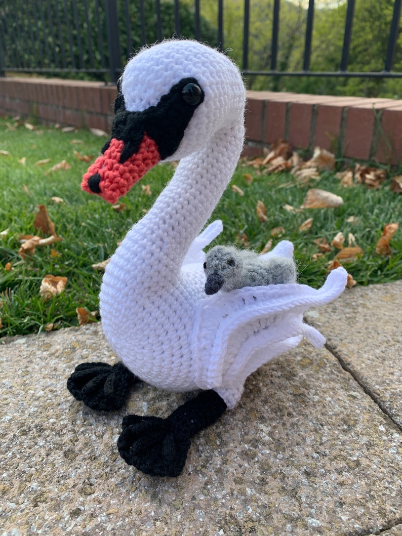 Swan with Hatching Cygnet Crochet Pattern image 10