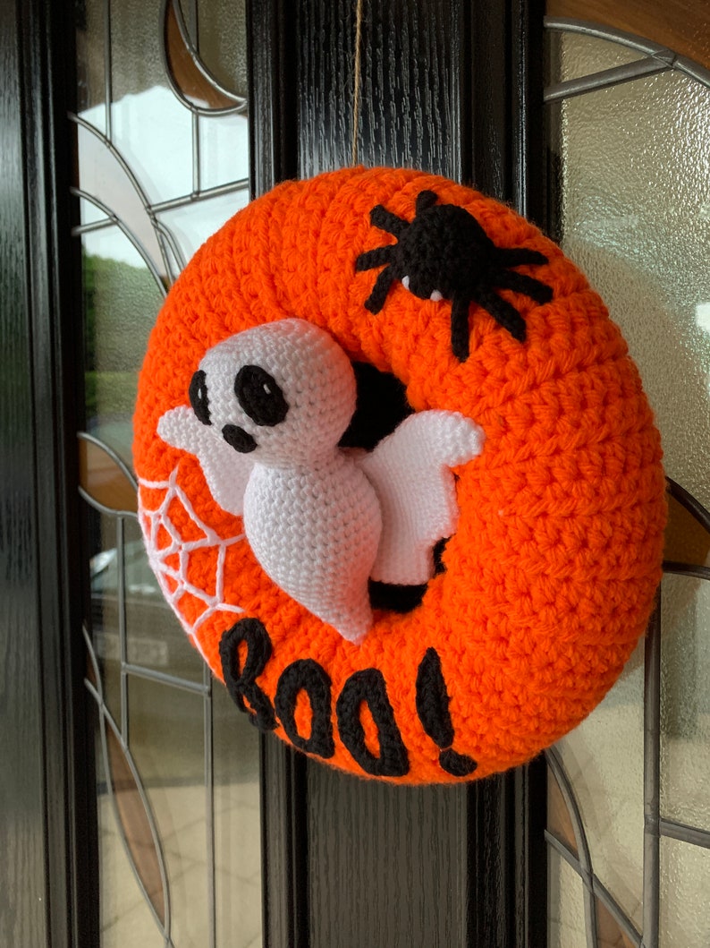 Halloween Ghost Wreath Crochet Pattern image 6