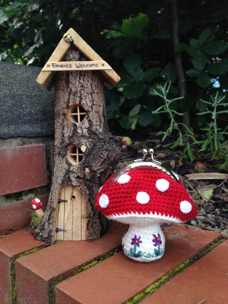 Toadstool Coin Purse Crochet Pattern image 7